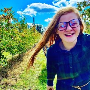 Meet your Posher, Lily